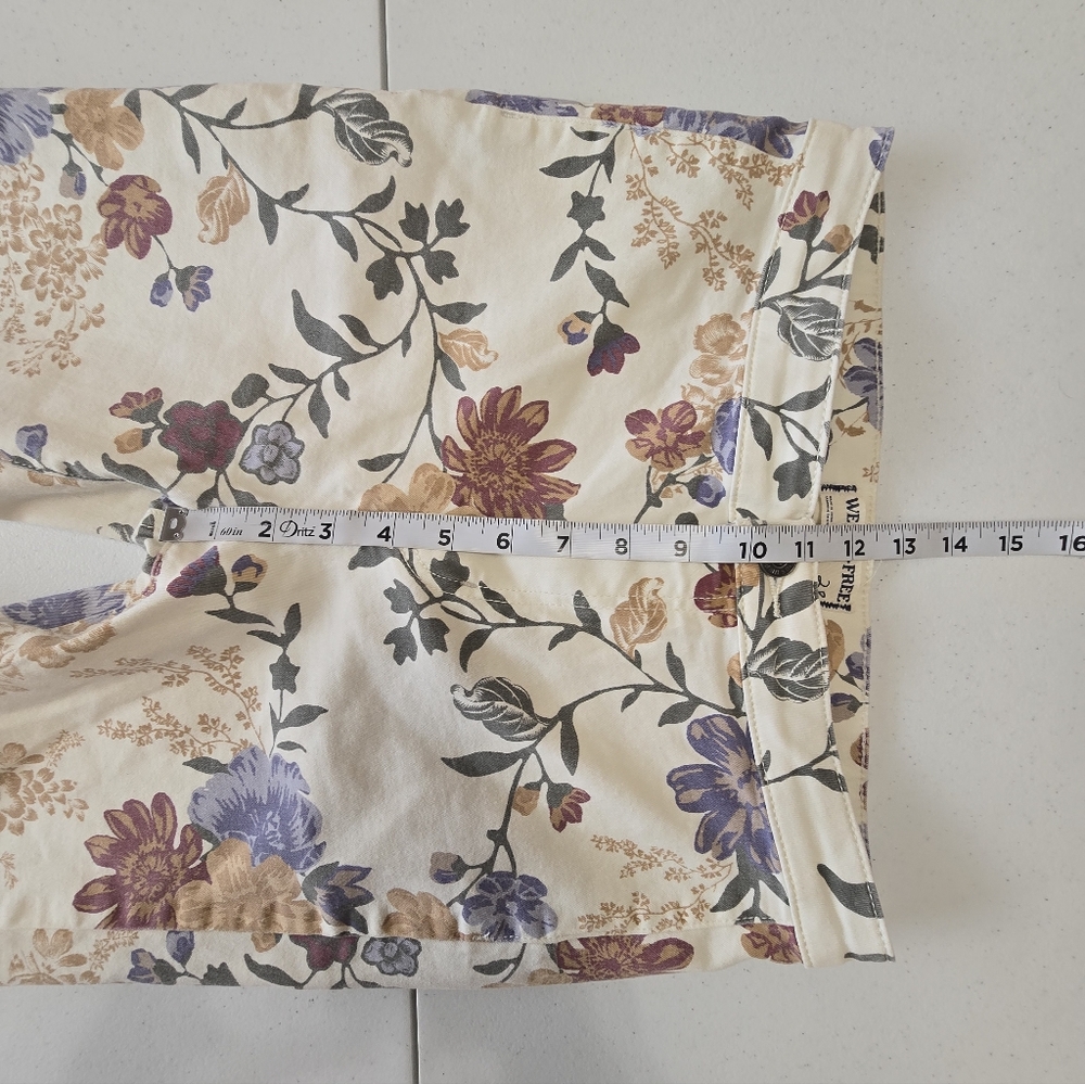 FREE PEOPLE We The‎ Free Crop Youthquake Print Flare Jeans Women's 28 Floral - Picture 7 of 13